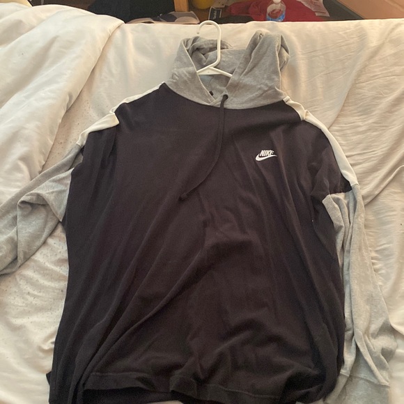 Light Nike pullover hoodie - Picture 1 of 3